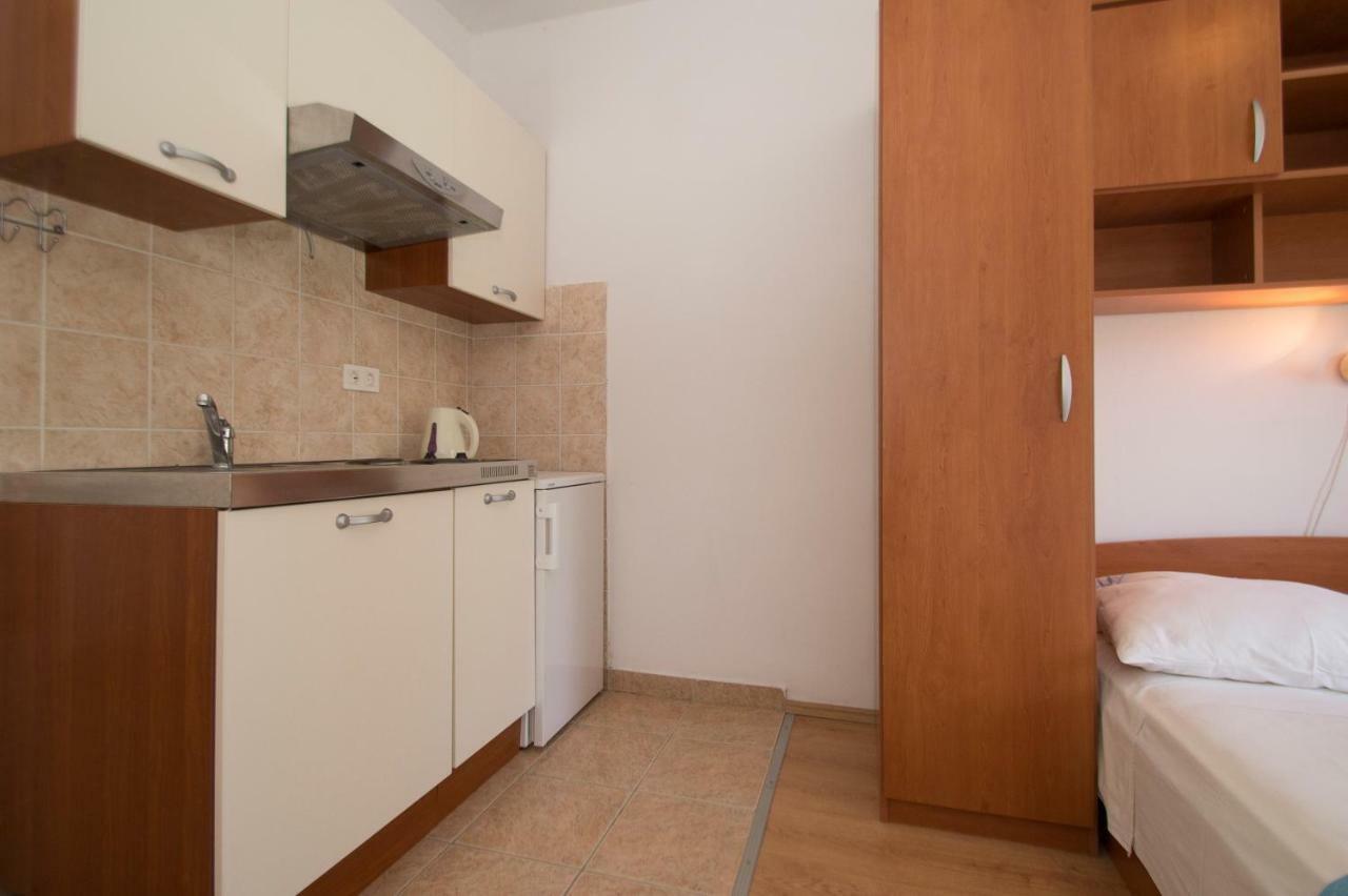 Vita Apartments Zrnovo Exteriör bild