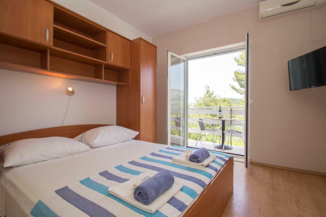 Vita Apartments Zrnovo Exteriör bild