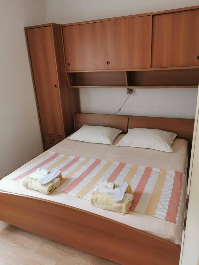 Vita Apartments Zrnovo Exteriör bild