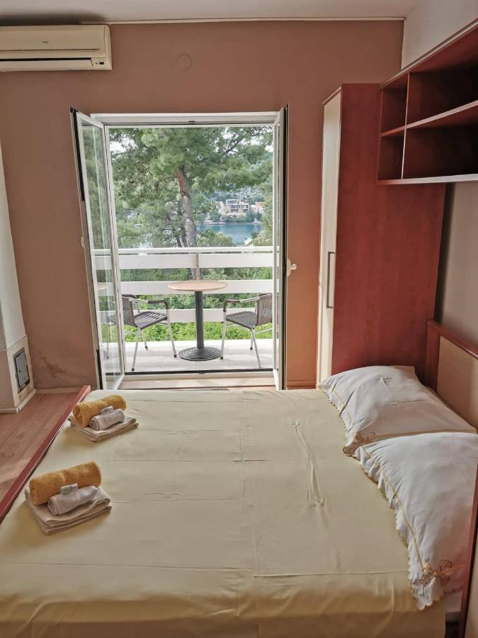 Vita Apartments Zrnovo Exteriör bild